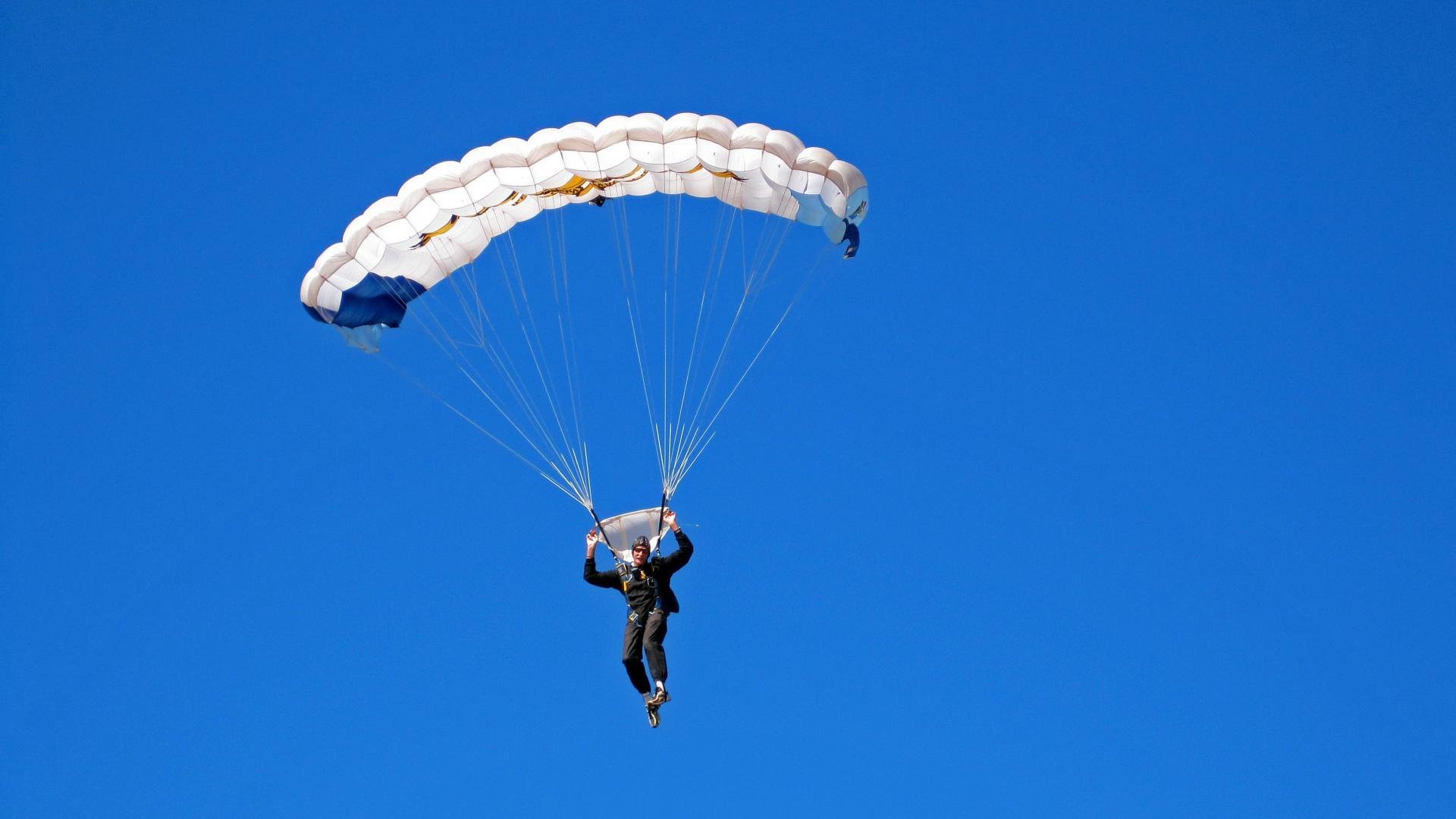 开云·体育官方网站入口-马拉松赛道优化方案通过专家评审，马拉松赛道建设标准